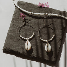Load image into Gallery viewer, Silver and White Malolo Hoops
